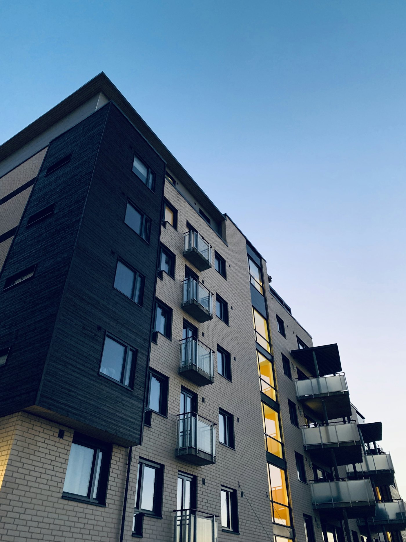 Twin Arch Colive — Building